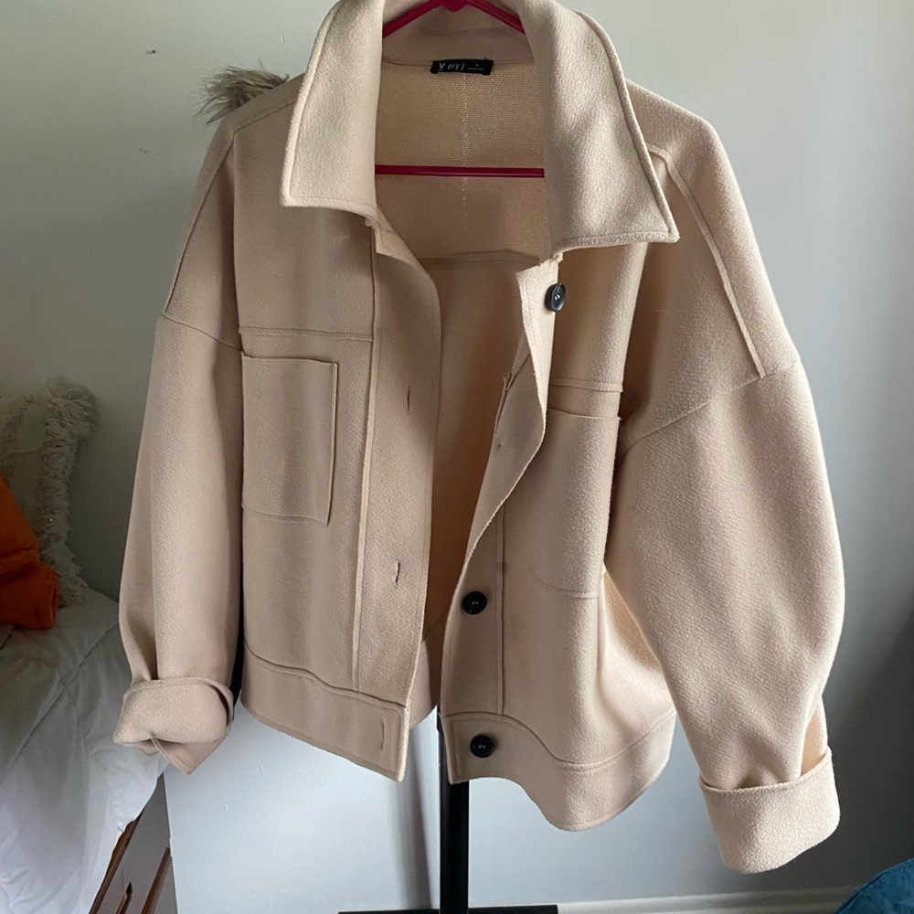 Light jacket-